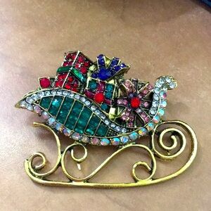 Sleigh Broach 2